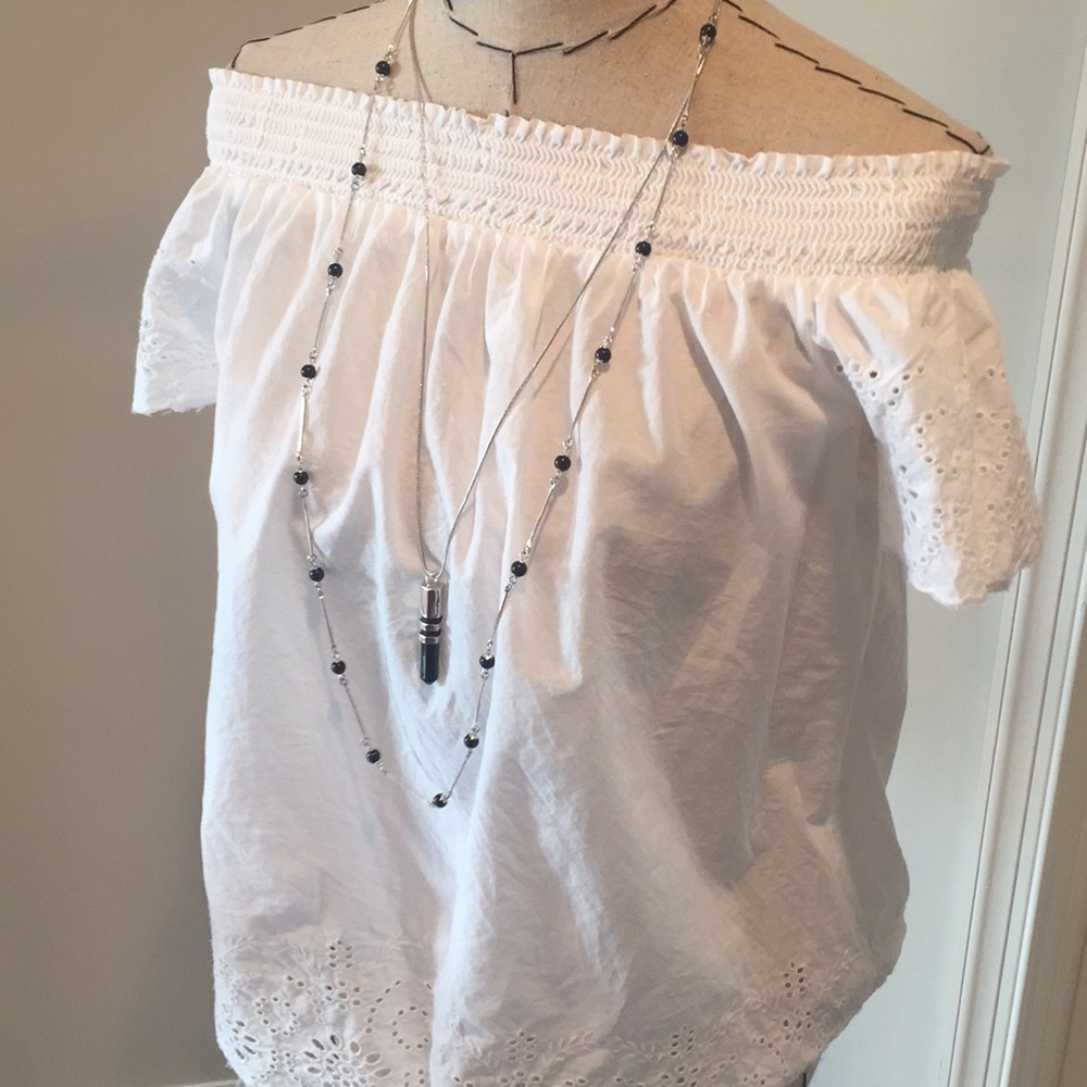 Old Navy cotton off the shoulder blouse